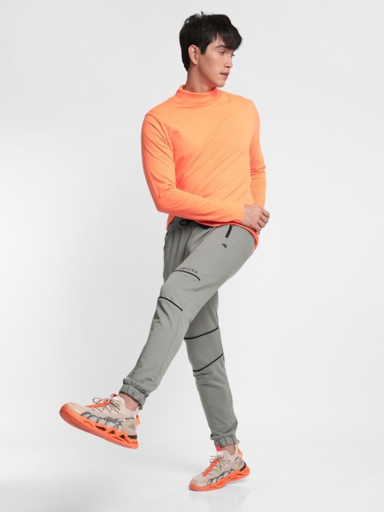 Solid Cloud Grey Knitted Men Jogger